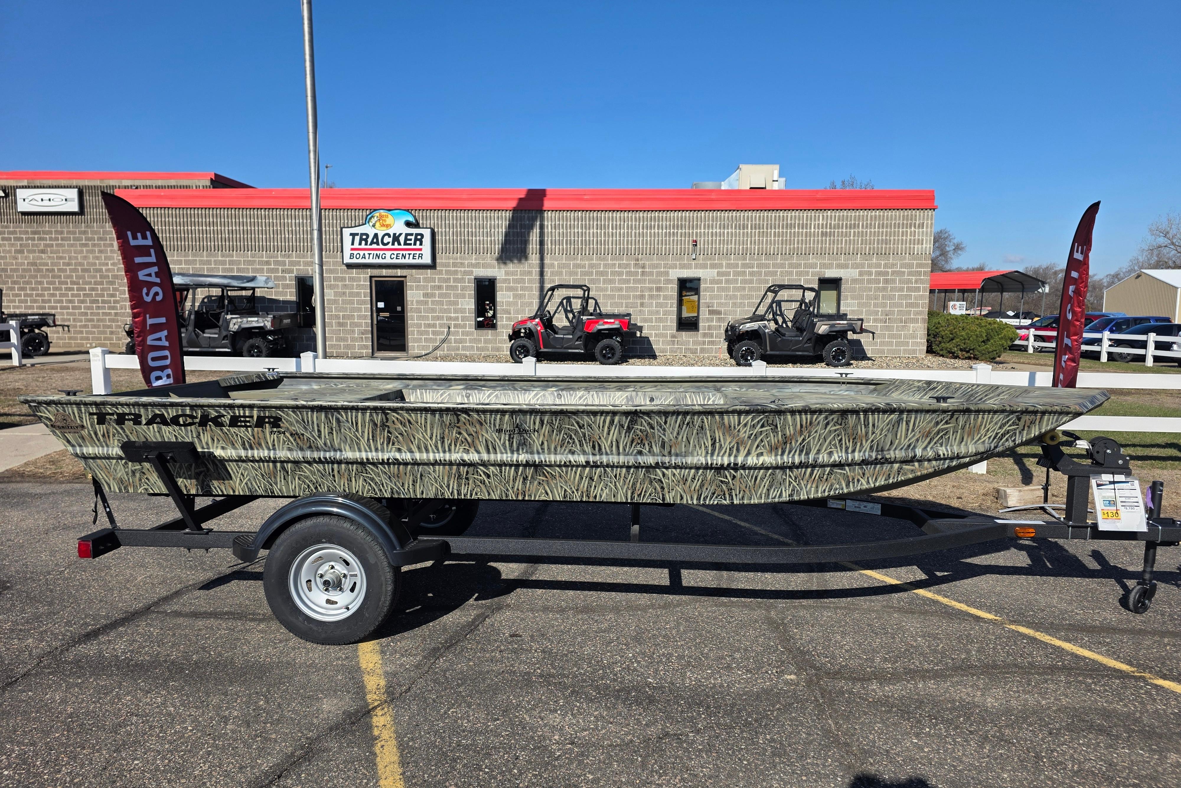2026 TRACKER GRIZZLY 1754 UTILITY | Bass Pro Shops